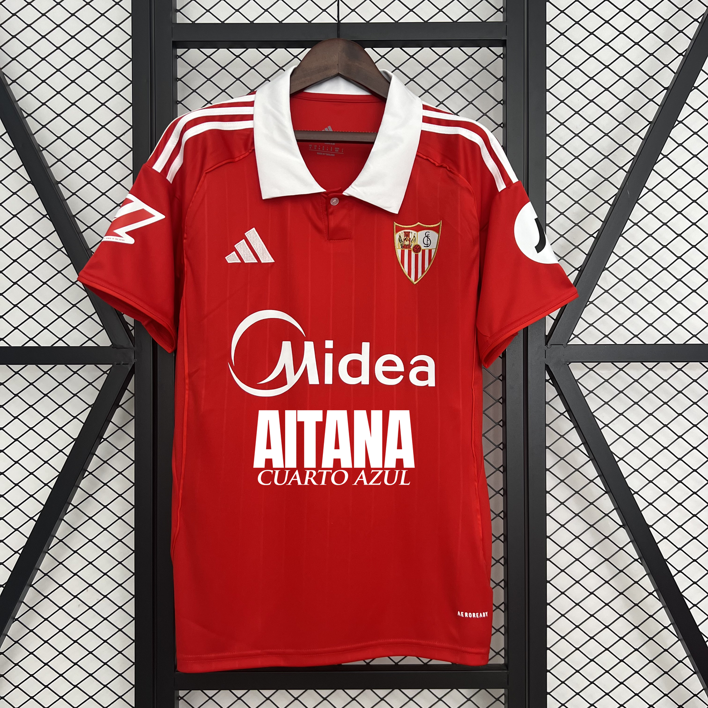 Sevilla Away x Aitana Cruz Azul