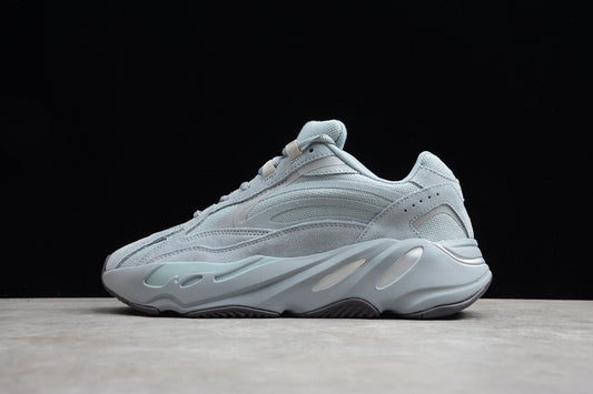 Adidas YEEZY Boost 700 FV8424