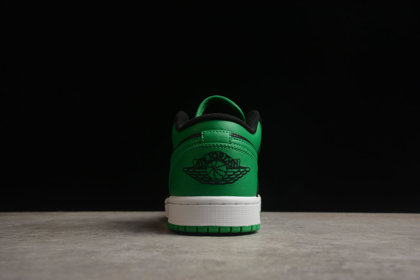 Nike Air Jordan 1 Low 553558-06