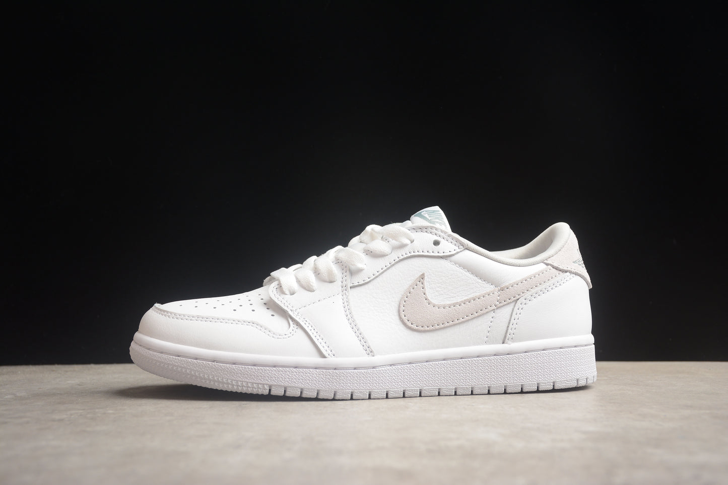 Nike Air Jordan 1 Low CZ0790 100