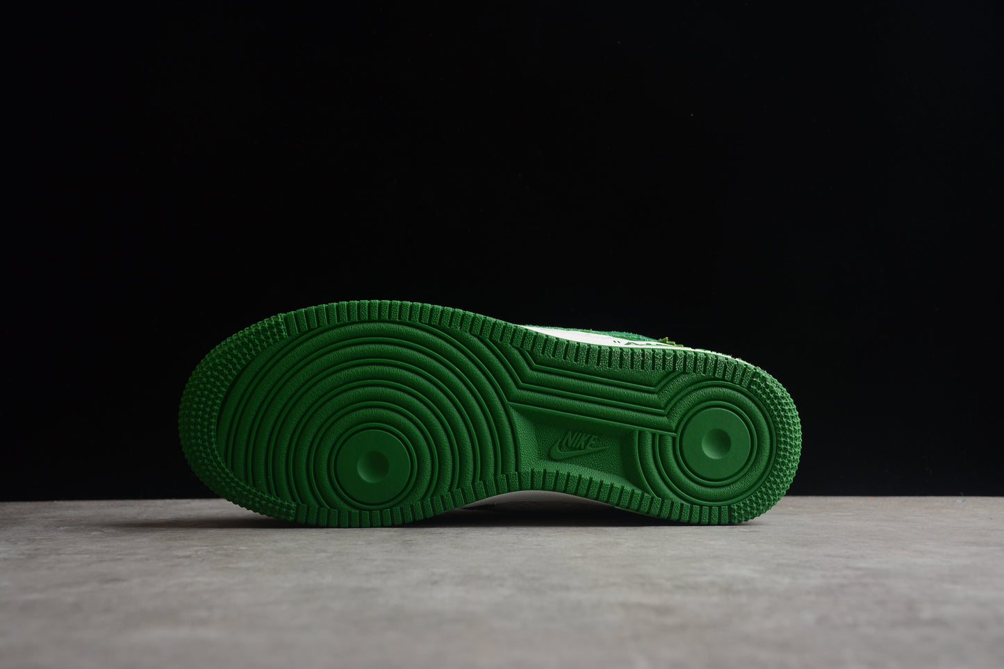 Louis Vuitton x Nike Air Force 1'07 LV8 Low Verde