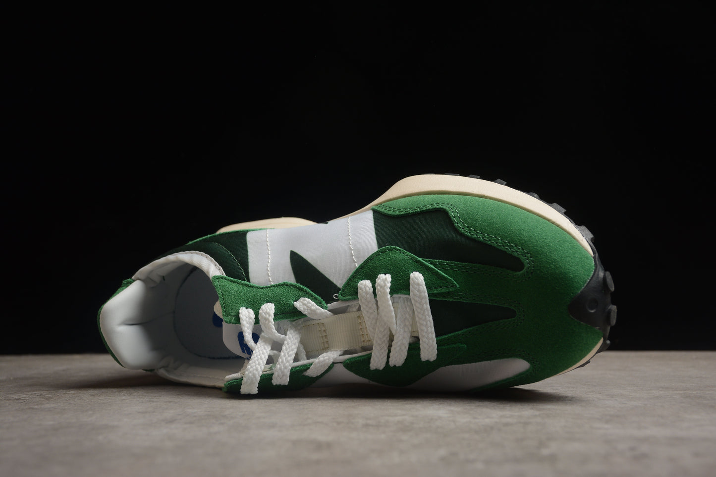 New Balance MS327 MS327LG1