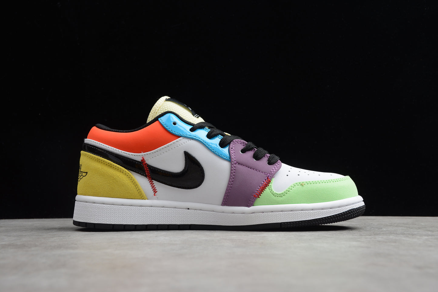 Nike Air Jordan 1 Low CZ3572-104