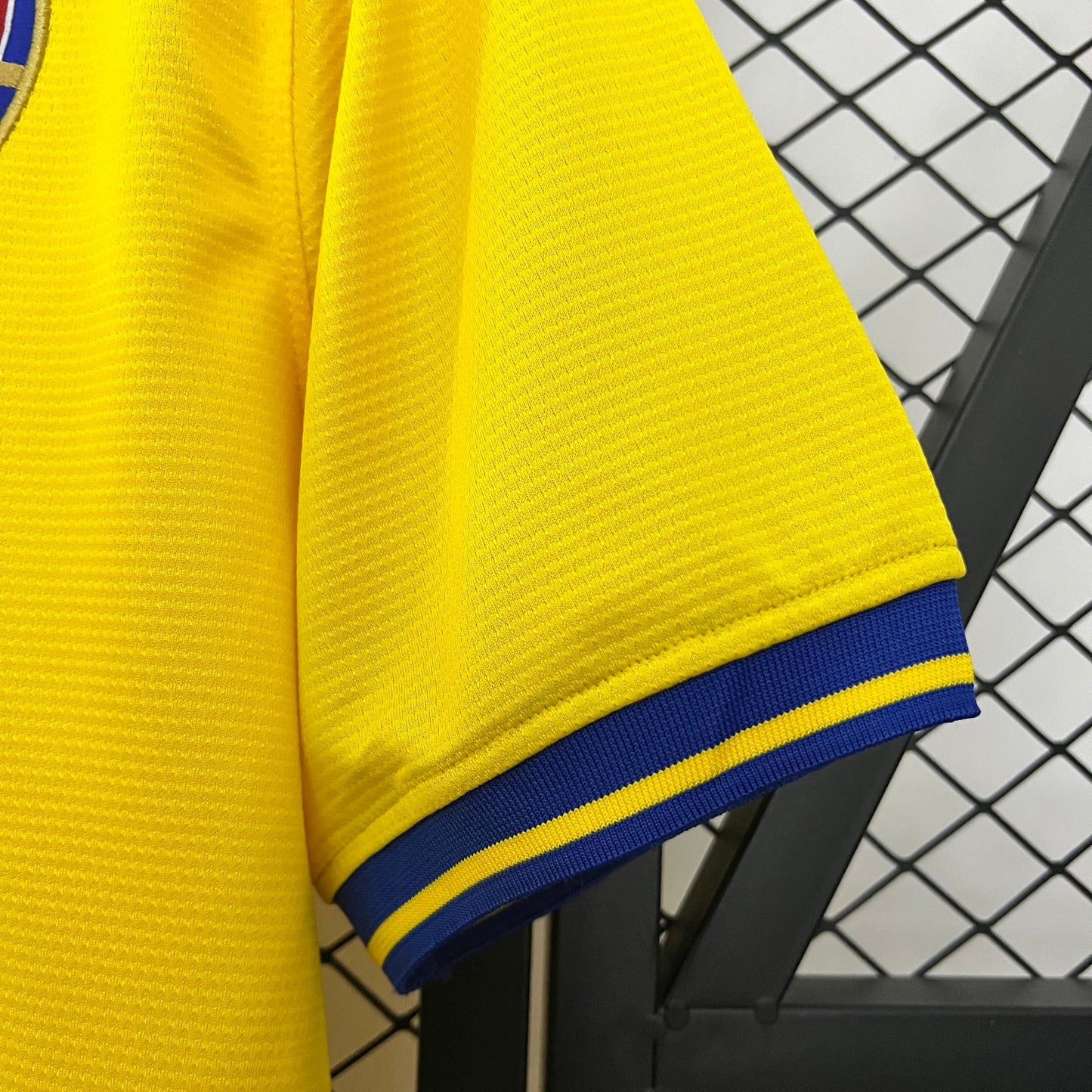 Arsenal retro 2013/14 Away