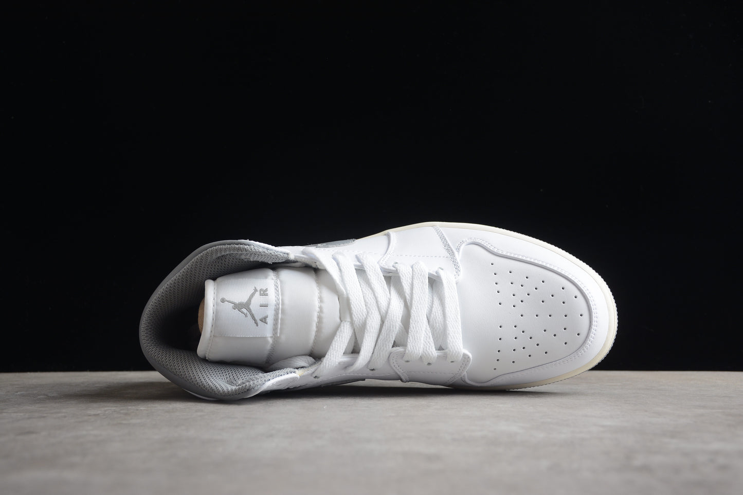 Nike Air Jordan 1 Low 554724-135
