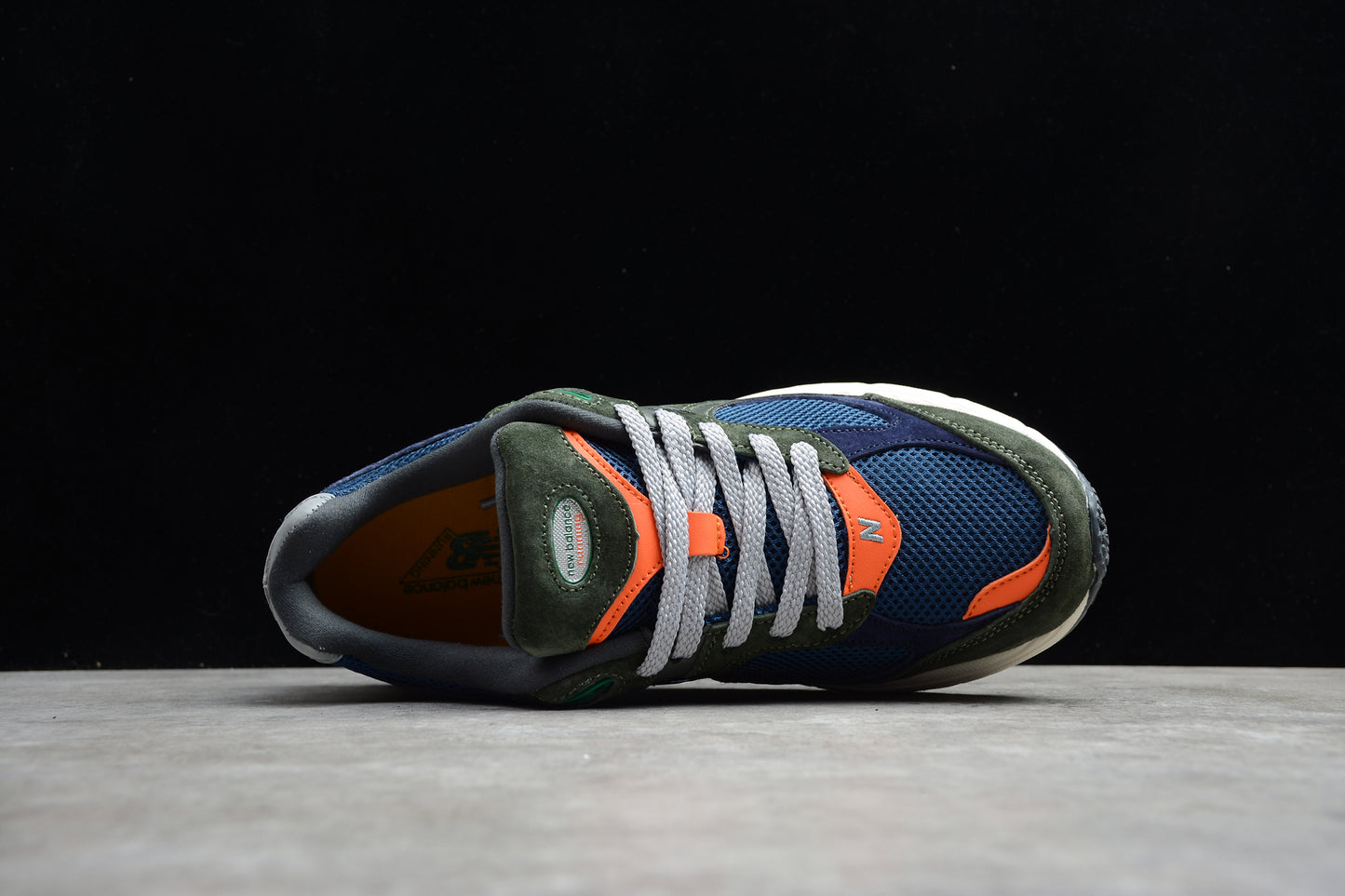 New Balance ML2002RF