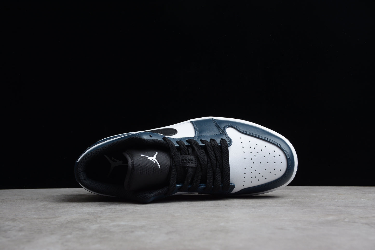 Nike Air Jordan 1 Low 553558-411
