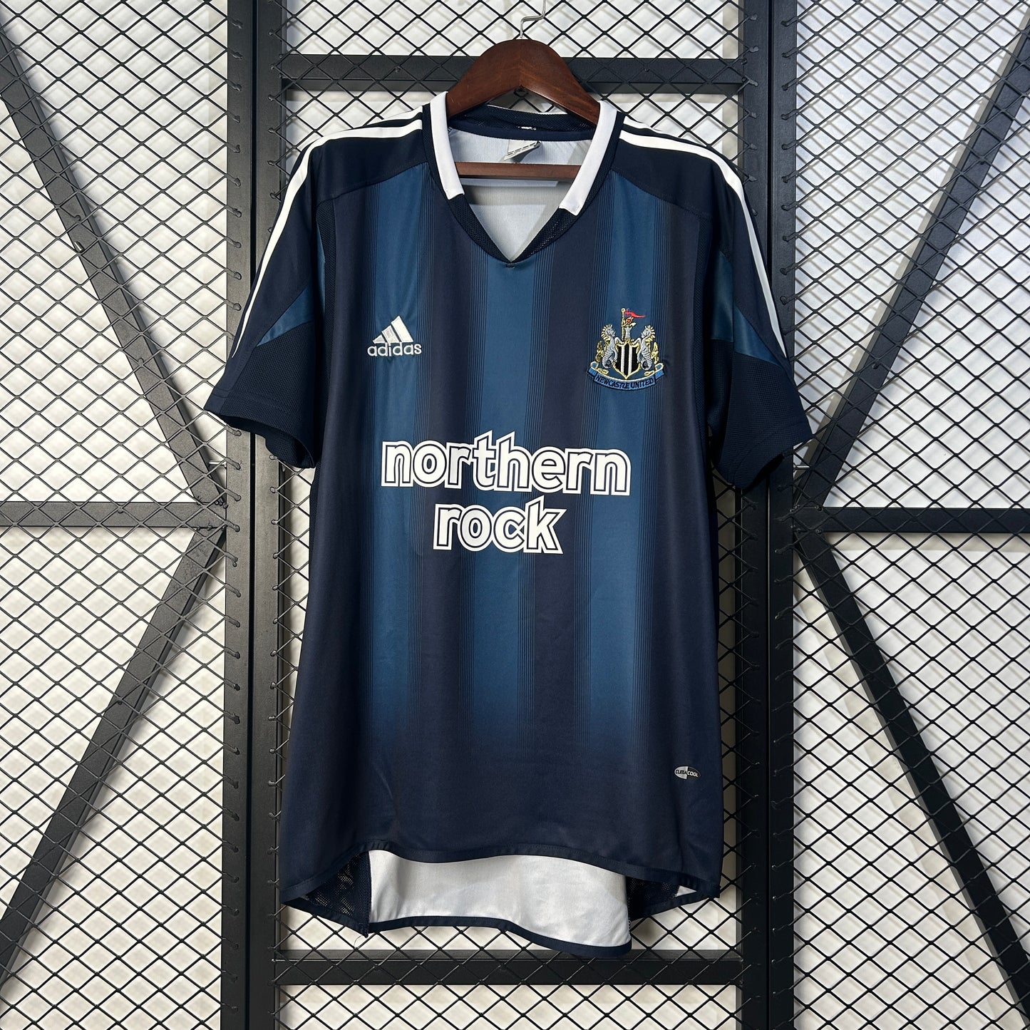 Newcastle United retro 2005/06 Away