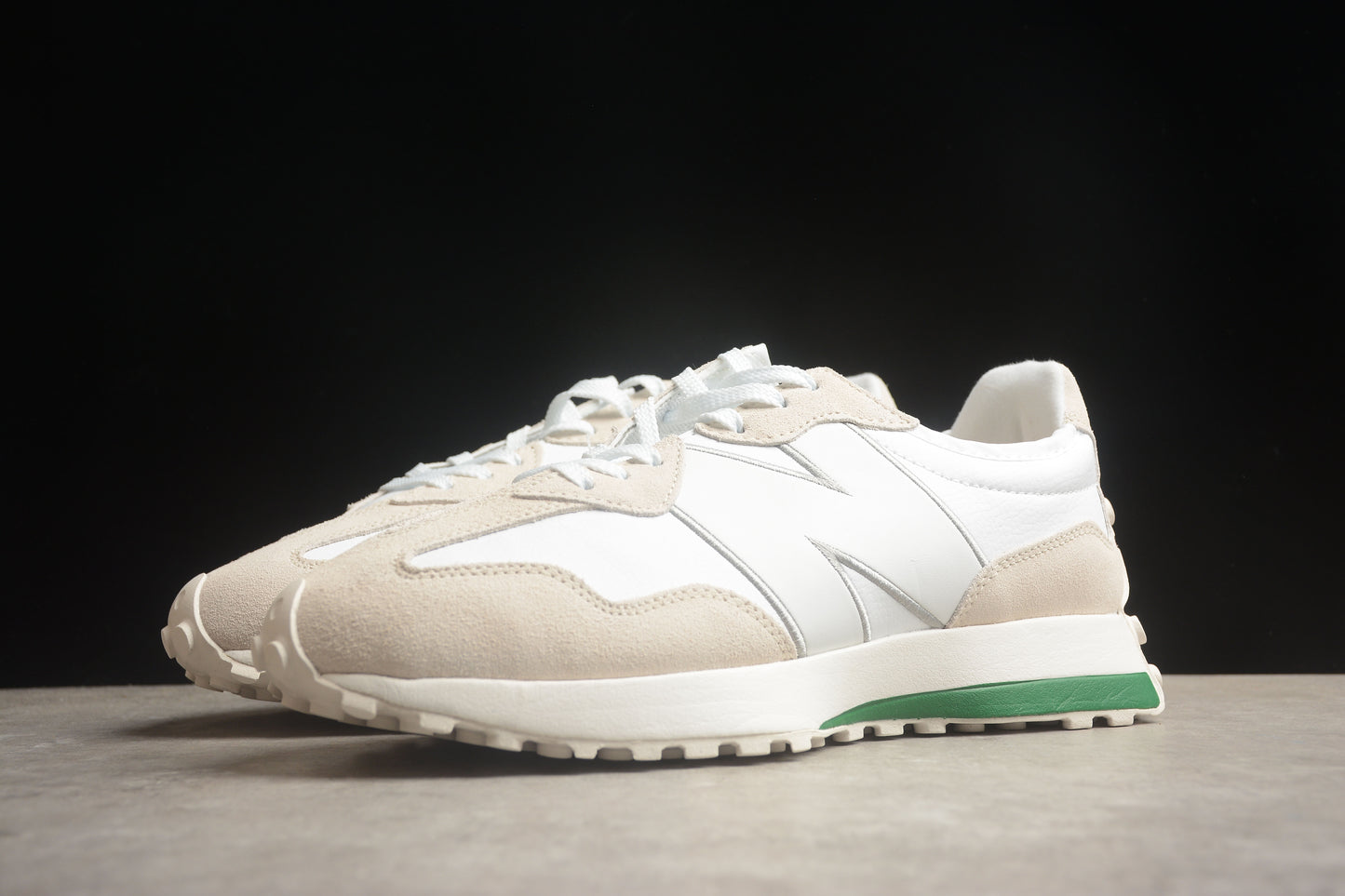 New Balance 1906 MS327