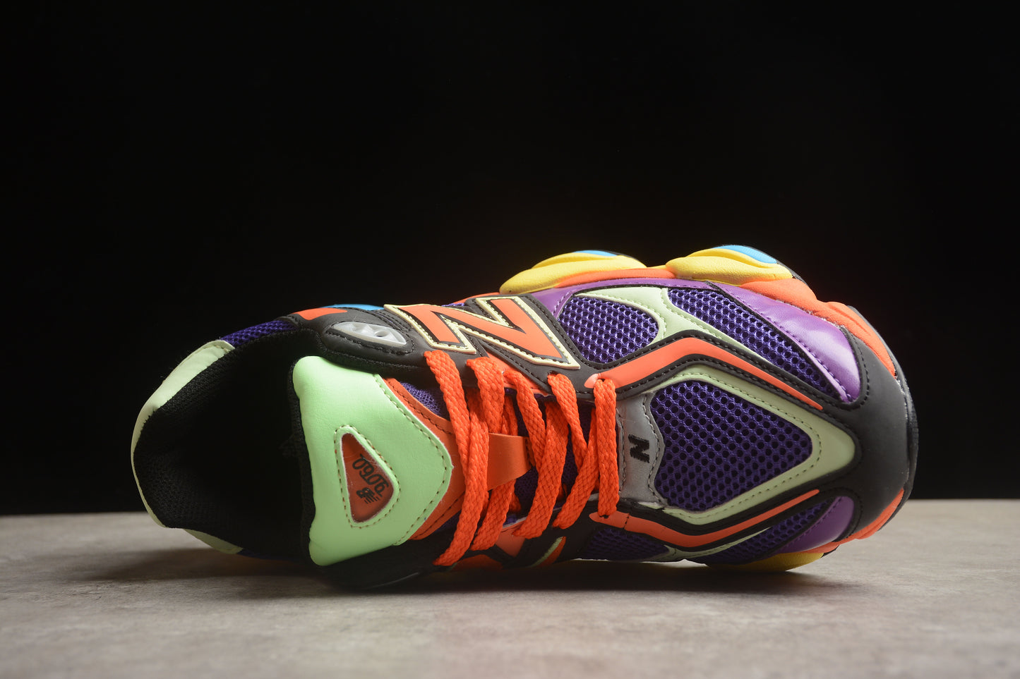 New Balance 9060 U9060NBX