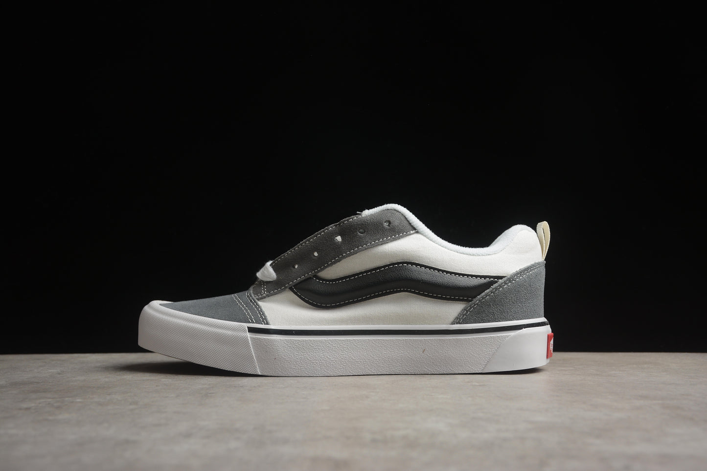 Vans Classics Knu Skool Gris