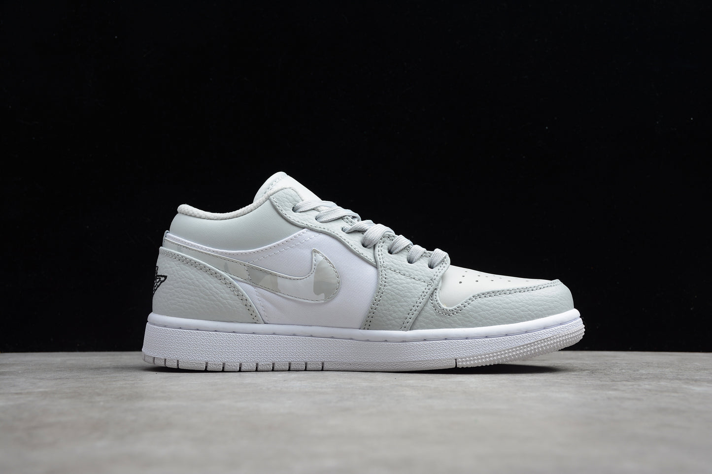 Nike Air Jordan 1 Low DC6039-100
