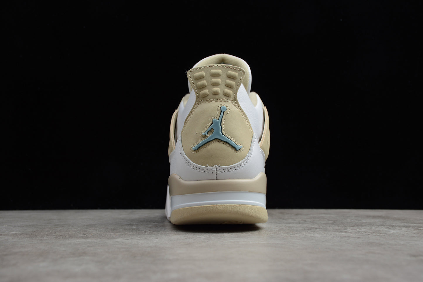 Air Jordan 4 Retro 487724-118