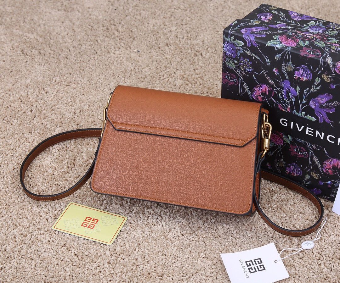 Bolso GV3 Givenchy Castaño