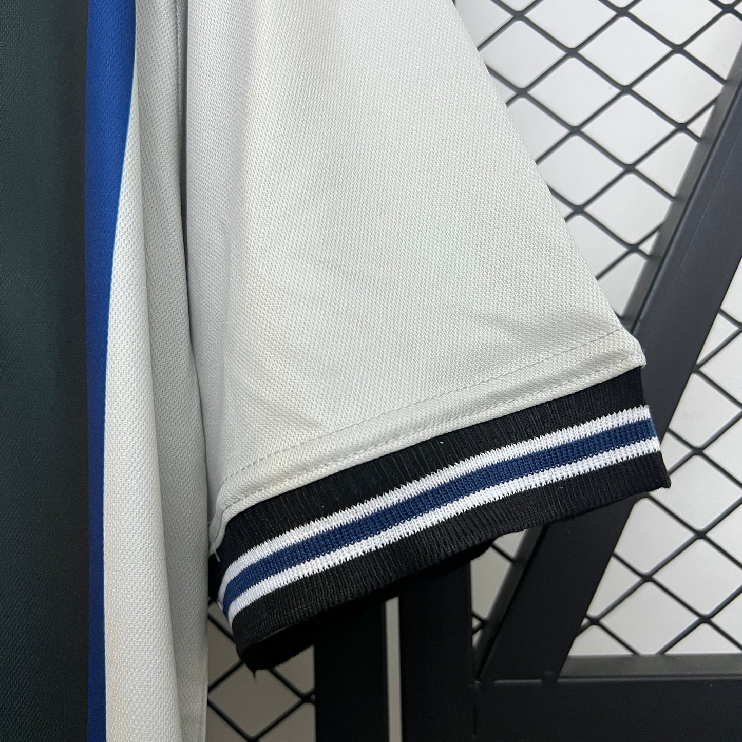 Real Sociedad retro 2000/02 Away