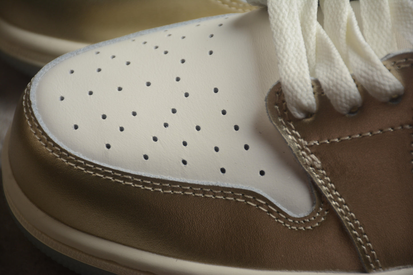 Nike Air Jordan 1 Low FQ6593