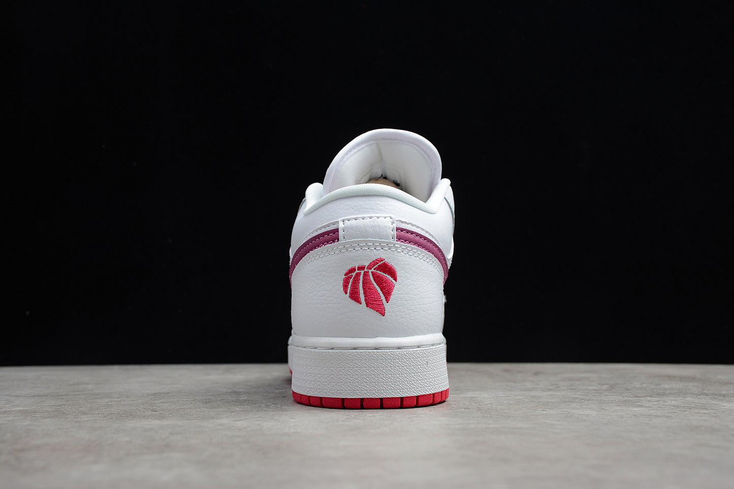 Nike Air Jordan 1 Low 554723-161