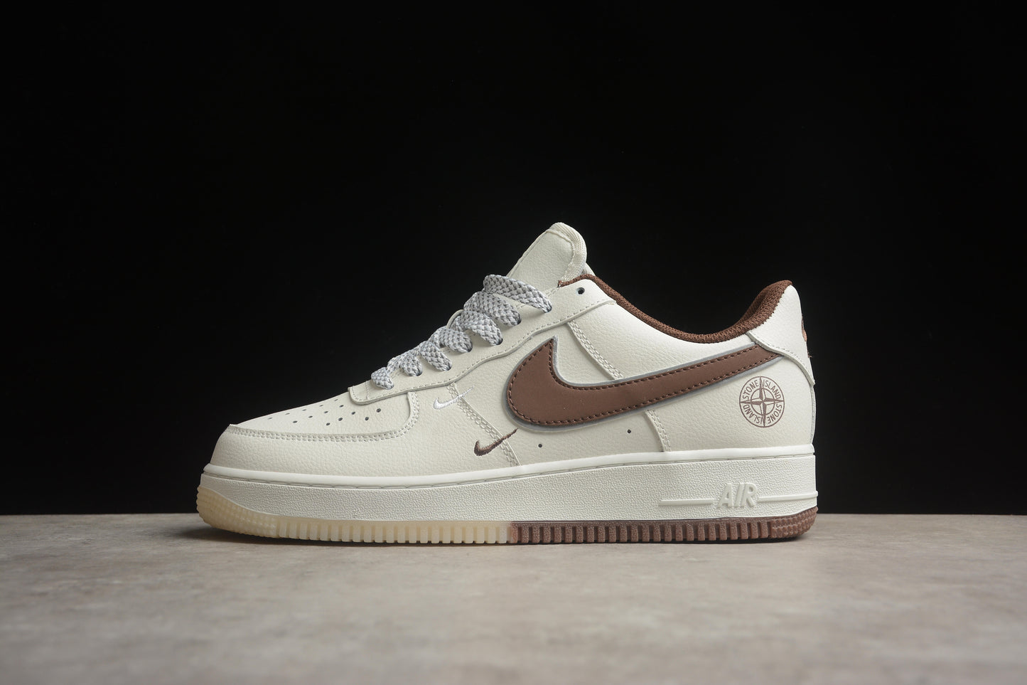 Nike Air Force 1 SL 240444