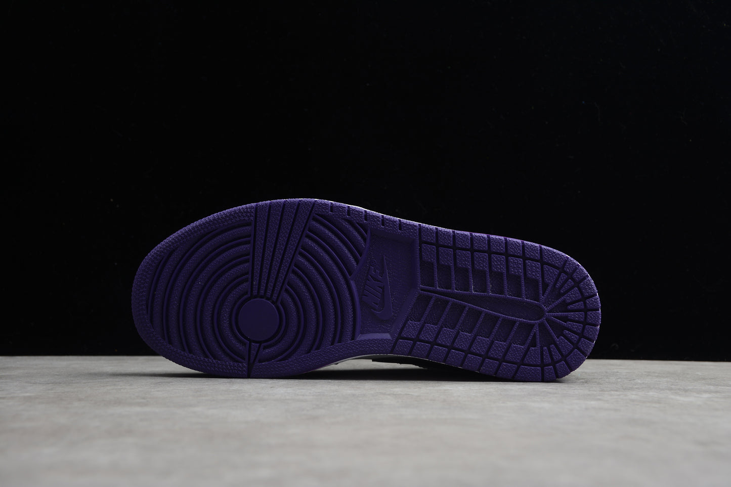 Nike Air Jordan 1 Low 553558-125