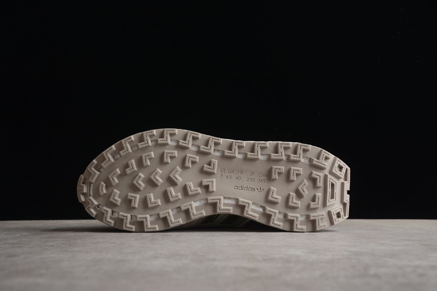 Adidas Retropy E5 HP7742