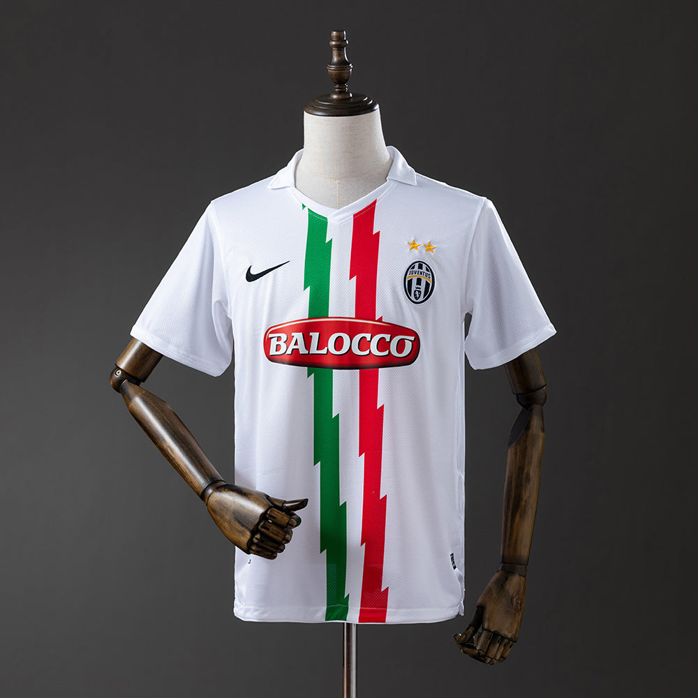 Juventus retro 2010/11 Away