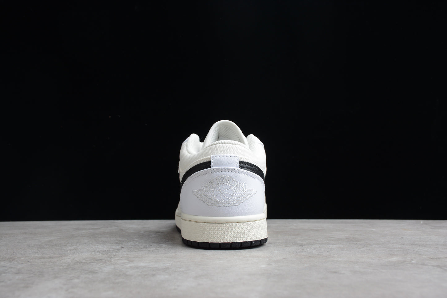 Nike Air Jordan 1 Low DC3533-100