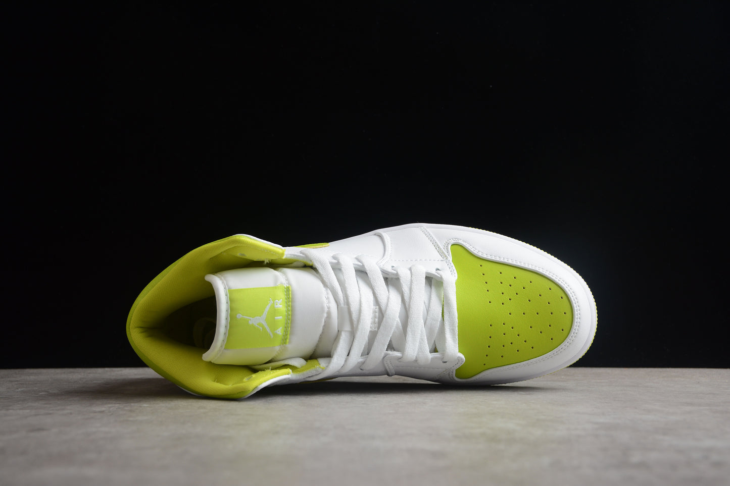 Nike Air Jordan 1 Low BQ6472-131
