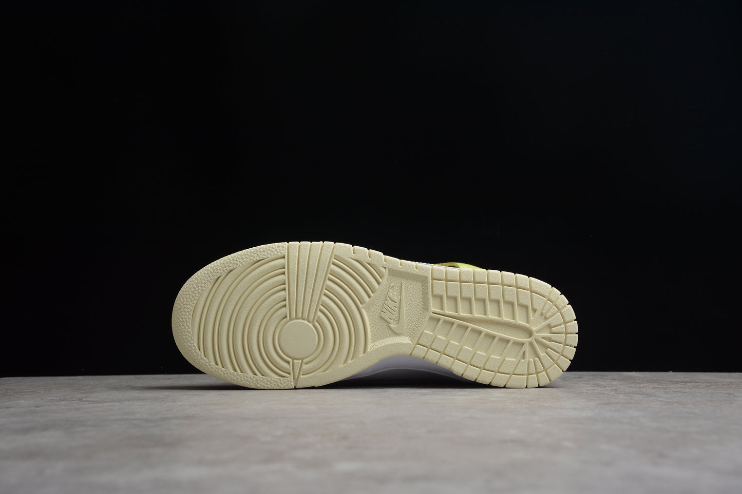 Nike Dunk High dd1869-108
