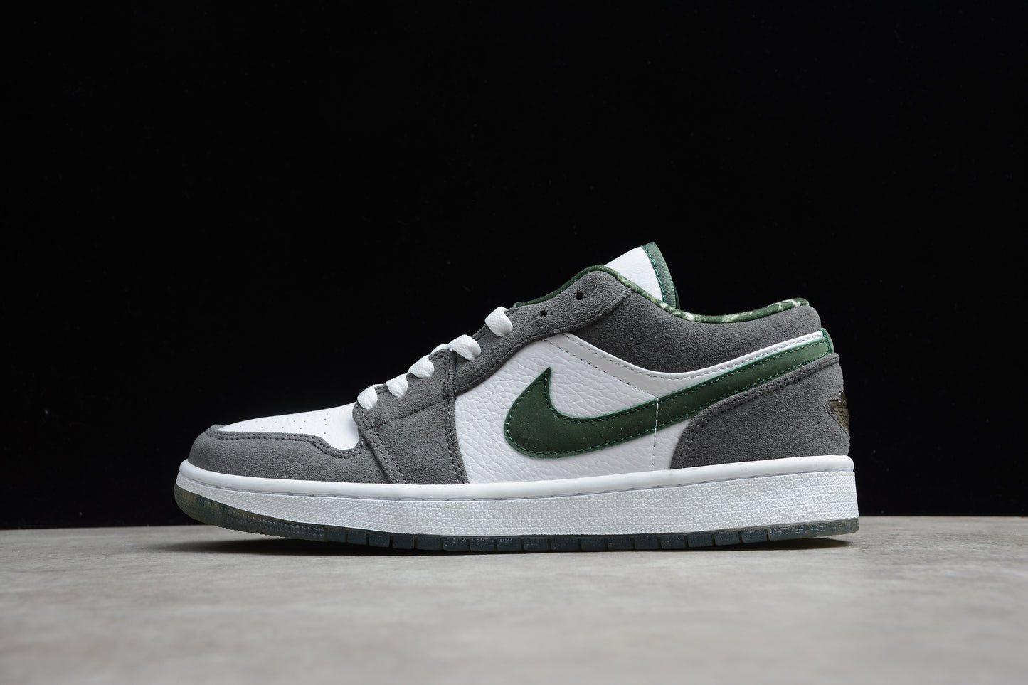 Nike Air Jordan 1 Low 309192-131
