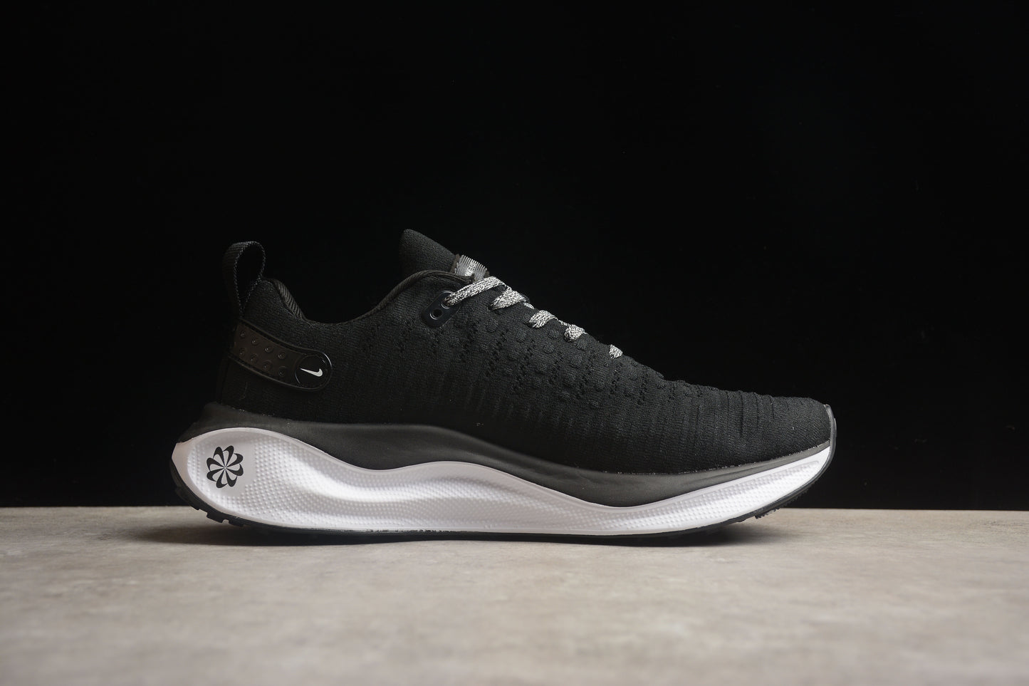 NIKE Zoom X Invincible Run DR2665 004
