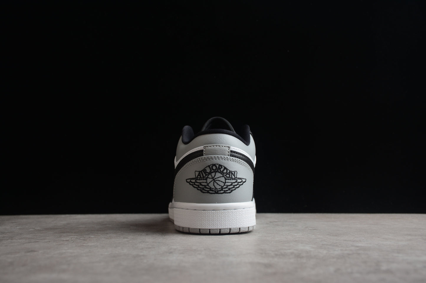 Nike Air Jordan 1 Low 553558-052