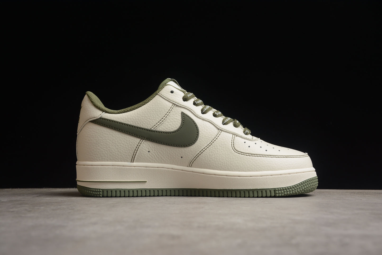 Nike Air Force 1 SU0220-009