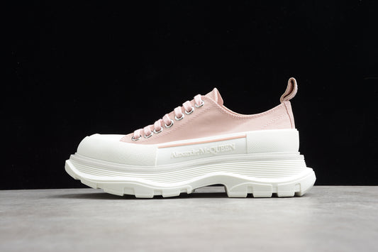 Alexander McQueen 26