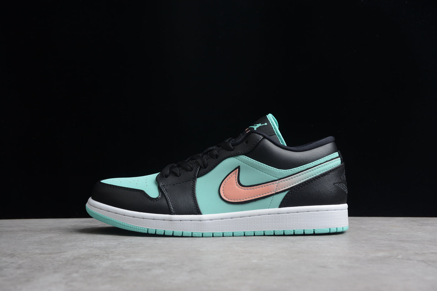 Nike Air Jordan 1 Low CK3022-301