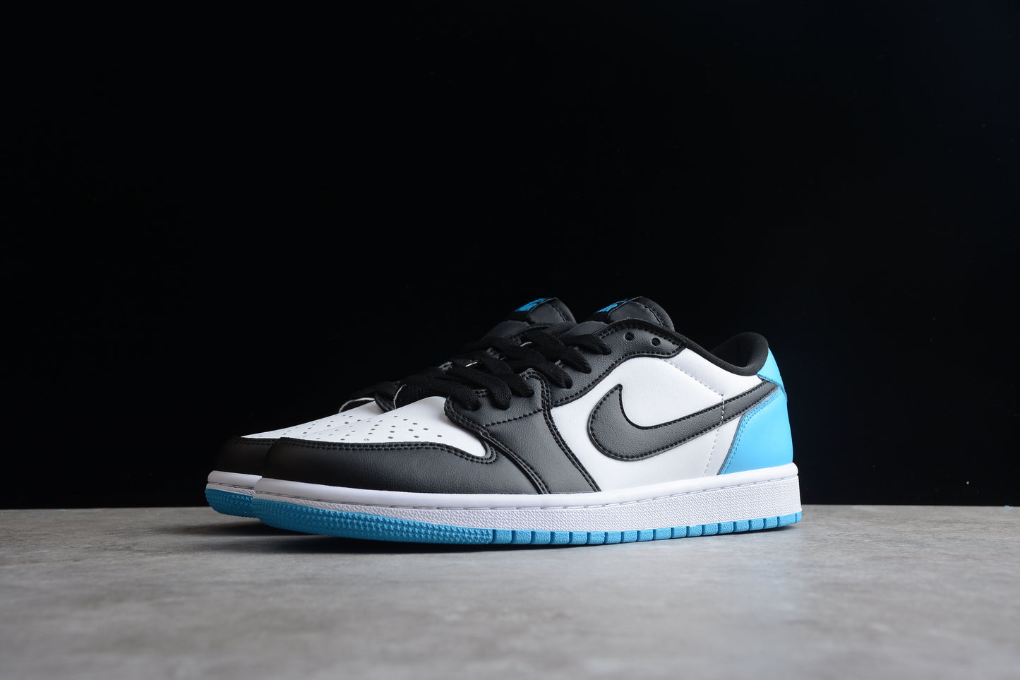 Nike Air Jordan 1 Low CZ0790 104