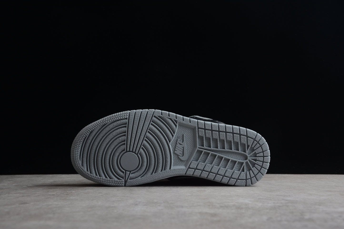 Nike Air Jordan 1 Low BQ6472-007