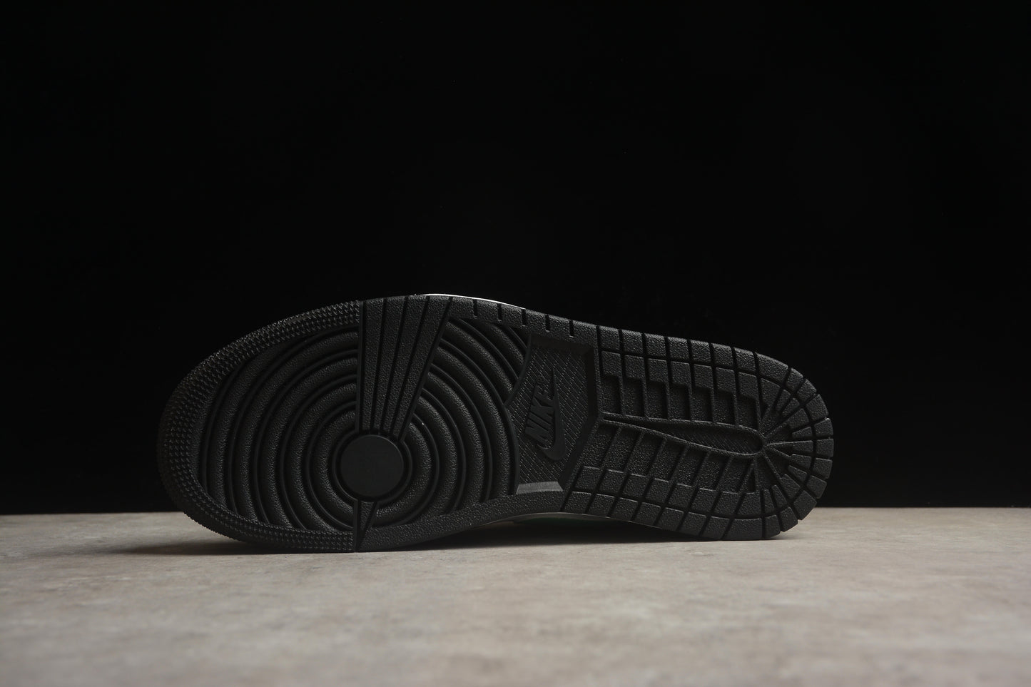 Nike Air Jordan 1 Low 55355-131