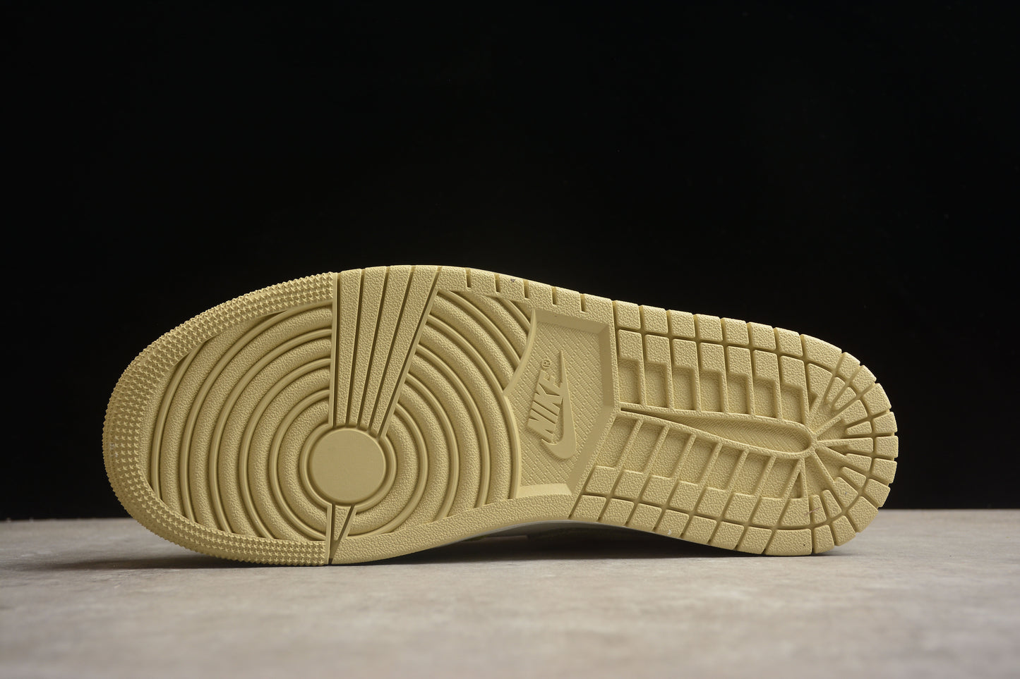 Nike Air Jordan 1 Low FD9906 131