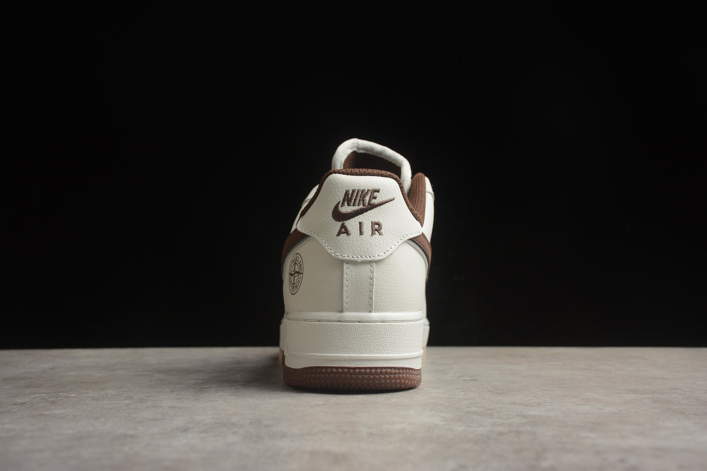 Nike Air Force 1 SL 240444