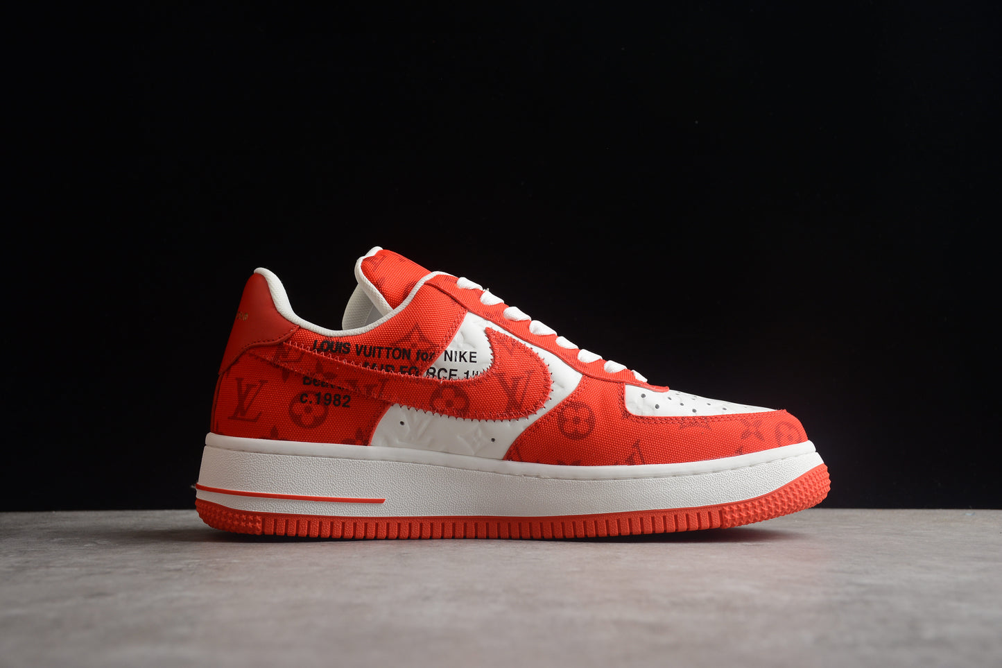 Louis Vuitton x Nike Air Force 1'07 LV8 Low Roja
