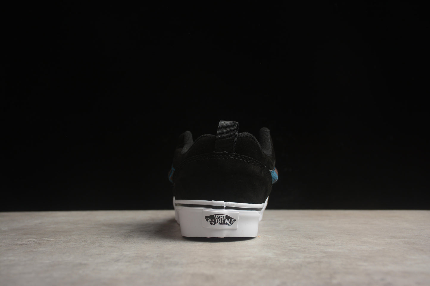 Vans Classics Knu Skool Negra Blanco