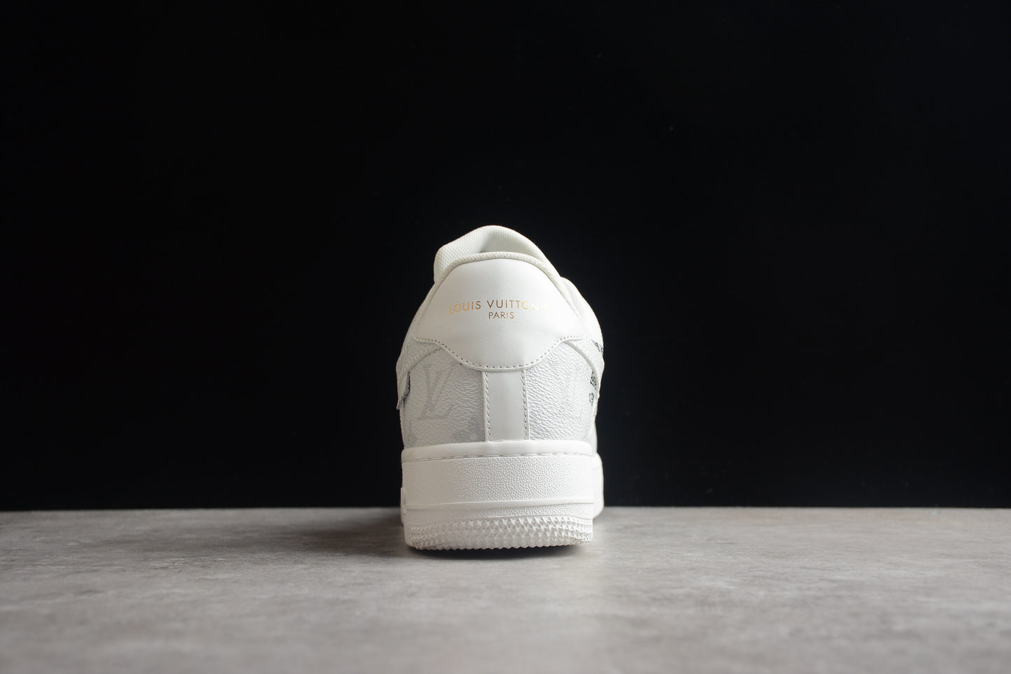 Louis Vuitton x Nike Air Force 1'07 LV8 Low Blanca