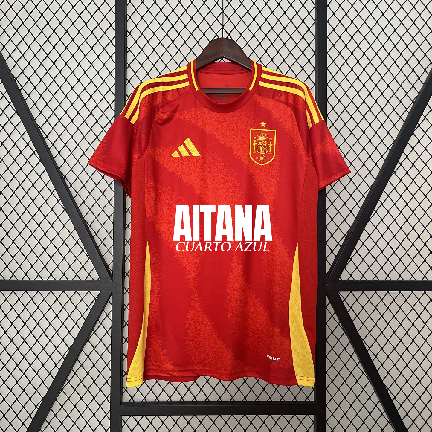 España 2025 Home x Aitana Cruz Azul