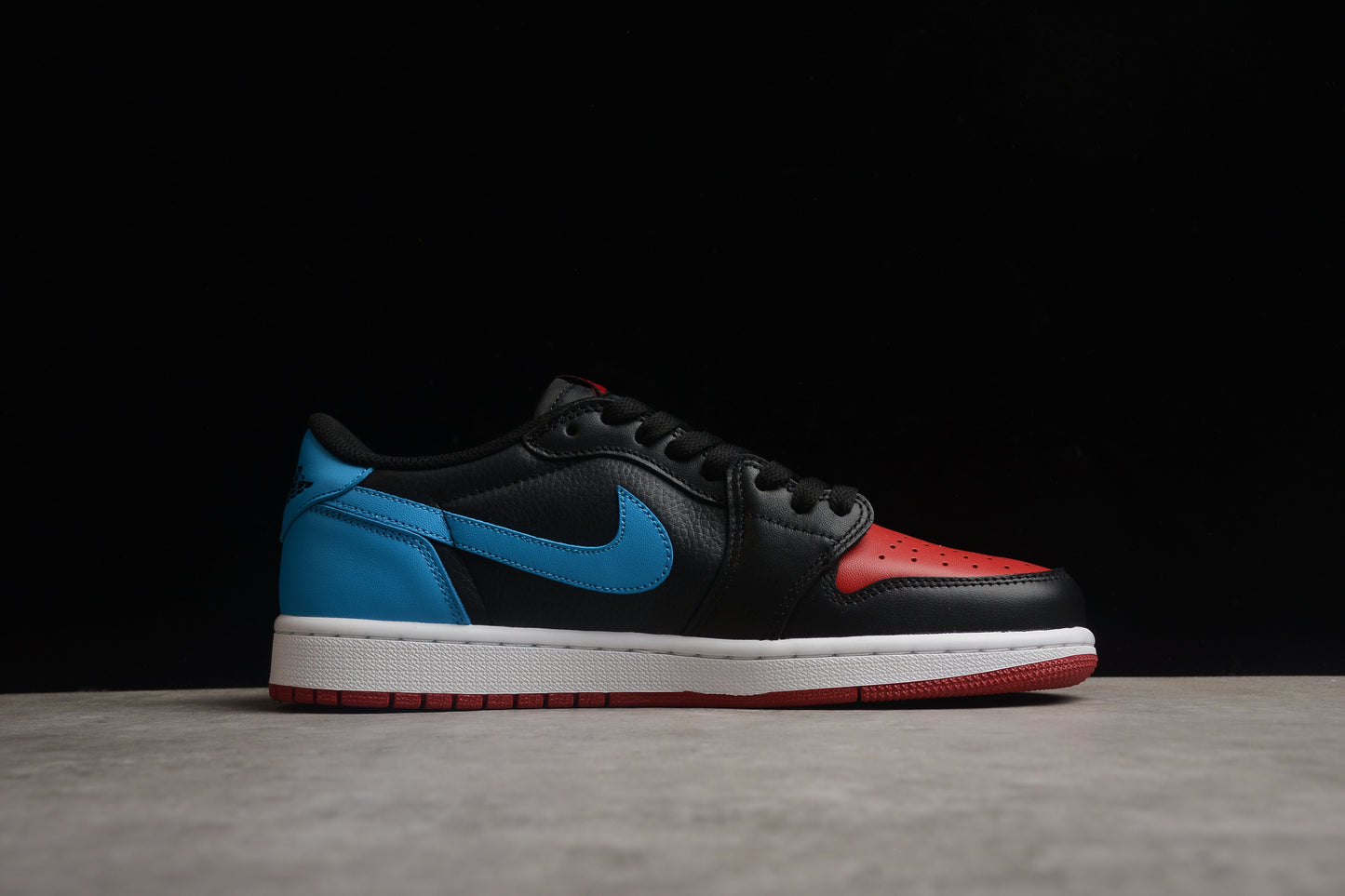 Nike Air Jordan 1 Low CZ0775-046