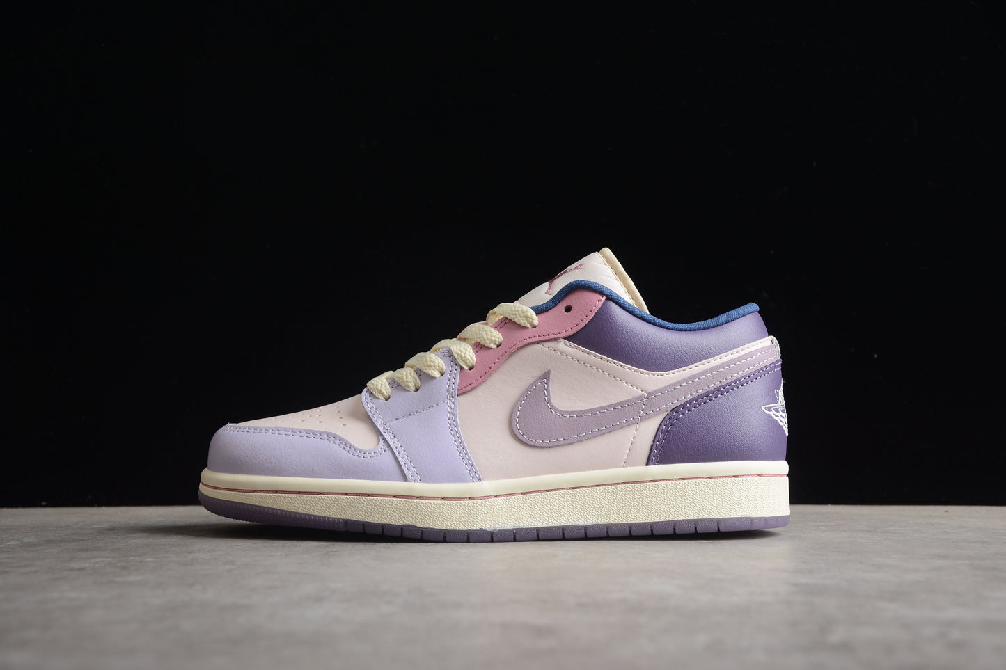 Nike Air Jordan 1 Low DZ2768-651