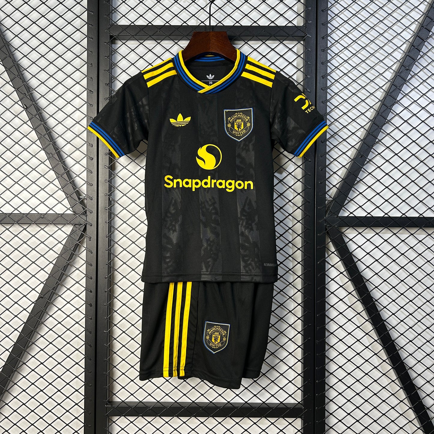 Manchester United 2025/26 Away Kids Version