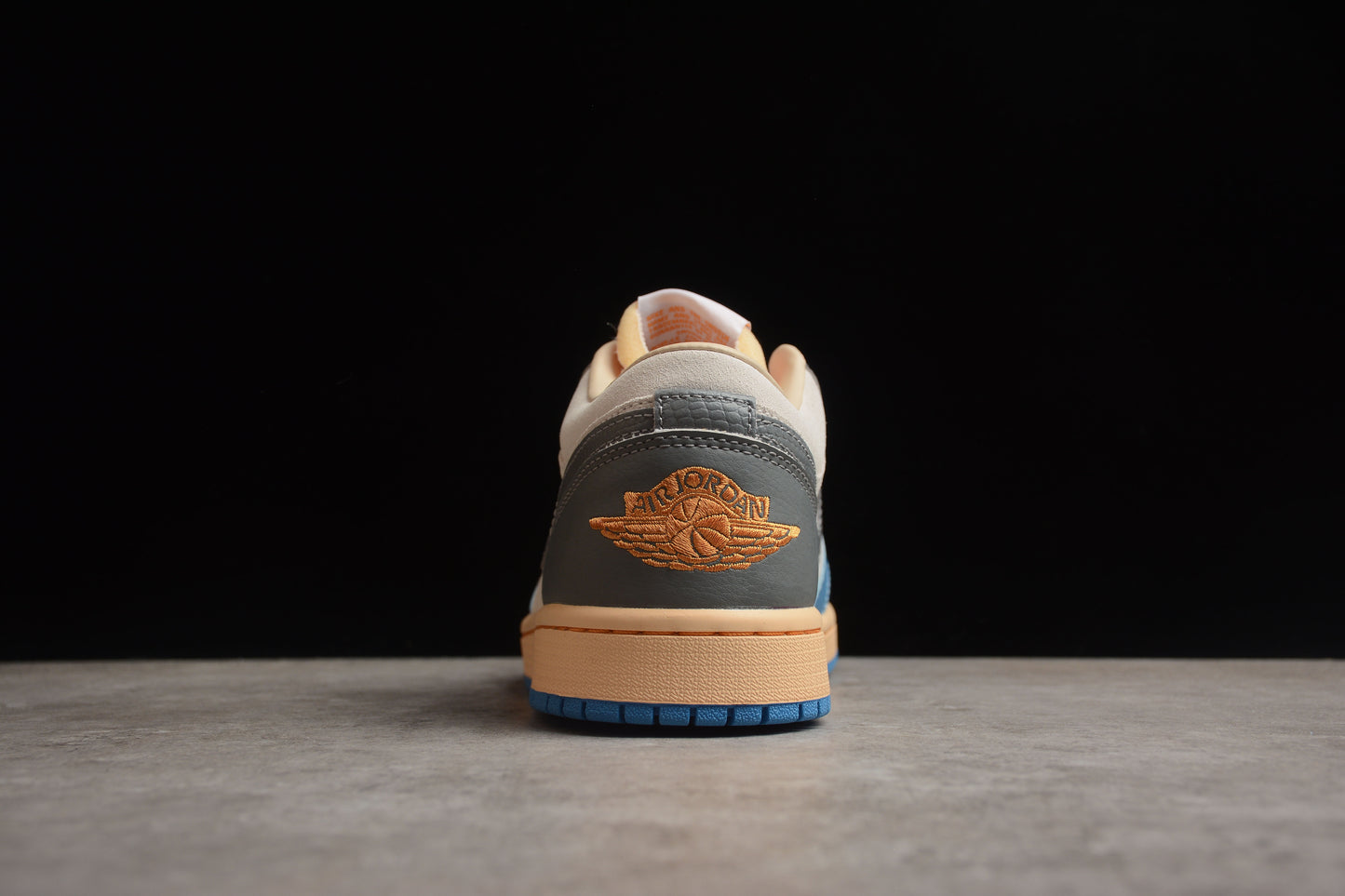 Nike Air Jordan 1 Low DZ5376-469