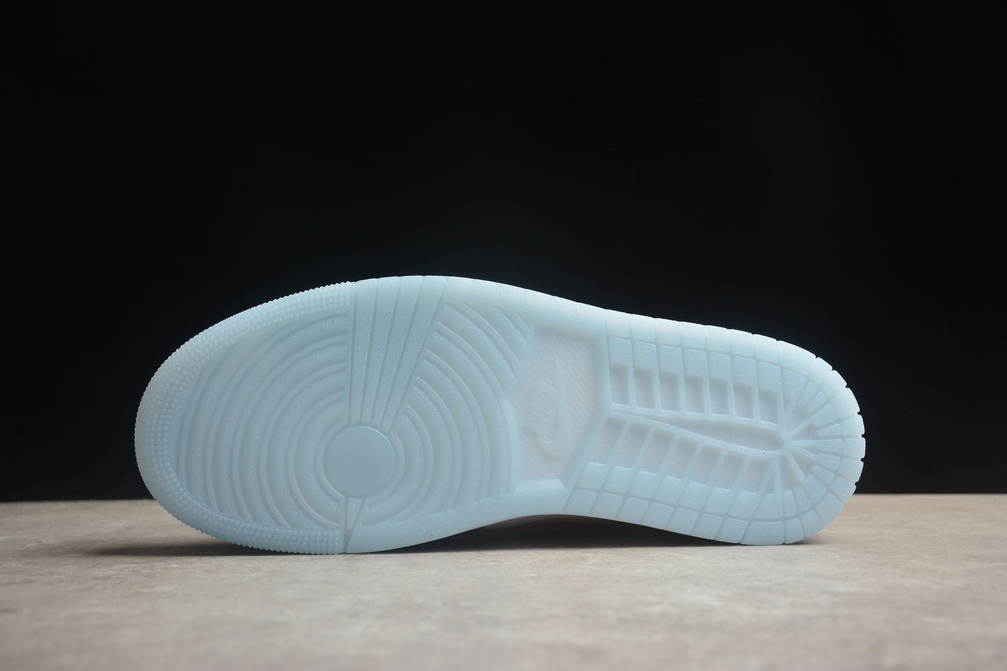 Nike Air Jordan 1 Low FN8901 164