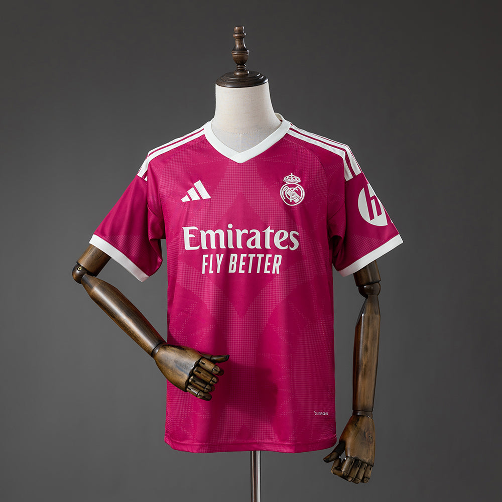Real Madrid 2026/27 Third Away