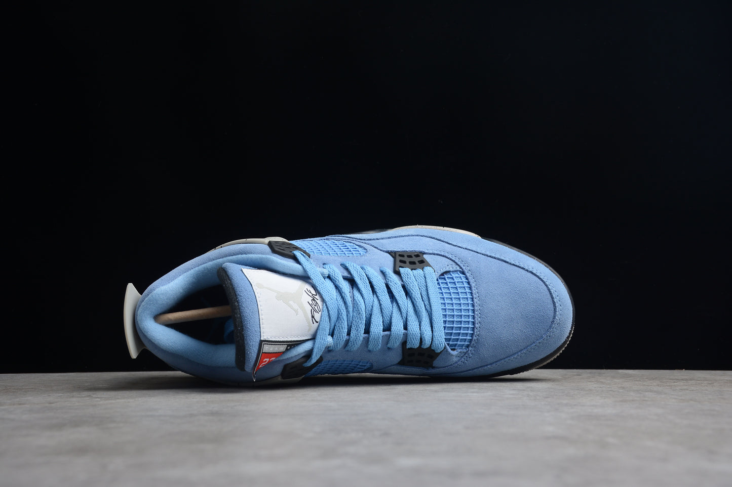 Air Jordan 4 Retro CT8527-400